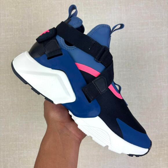 ? 2017 Nike Air Huarache City “Diffused Blue” 9.5M